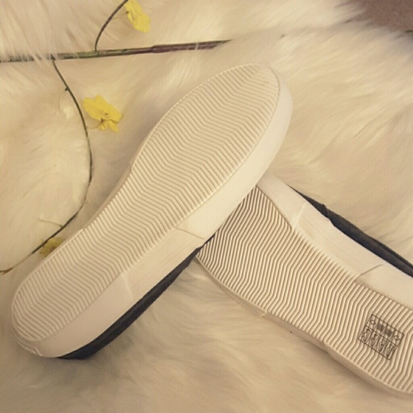 Michael kors Keaton Logo Blk Slip on Sneakers - Picture 4 of 8